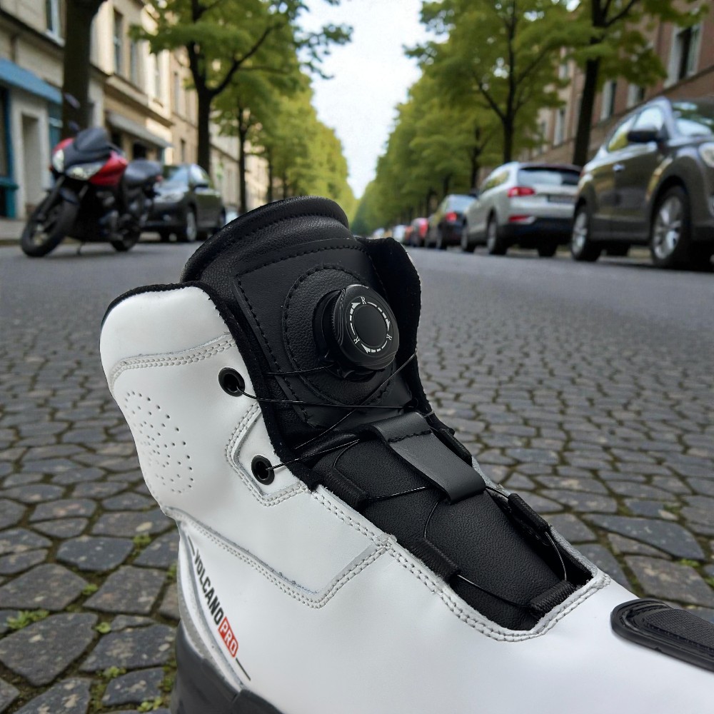 Zapatos de Motociclista Volcano Pro Biker Wolf WHITE – Resistencia, Comodidad y Seguridad para Motociclistas - Imagen 3